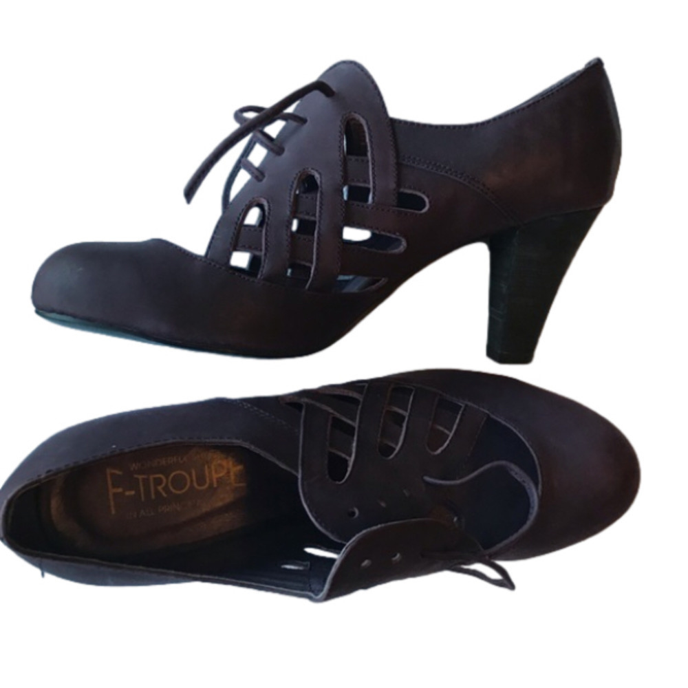F-troupe lace up plum coloured heel shoe. Size 39.